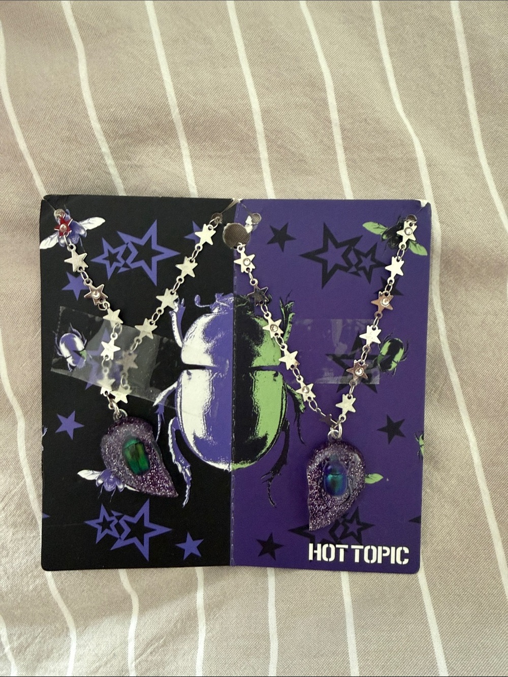 Hot Topic Purple Glitter Beetle Pendant Necklace Set